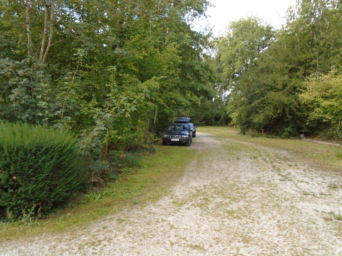Deux Etangs Poissonneux Au Milieu Des Bois Avec Gite Moderne, La Halte Des Deux Lacs Rosée Eksteriør billede