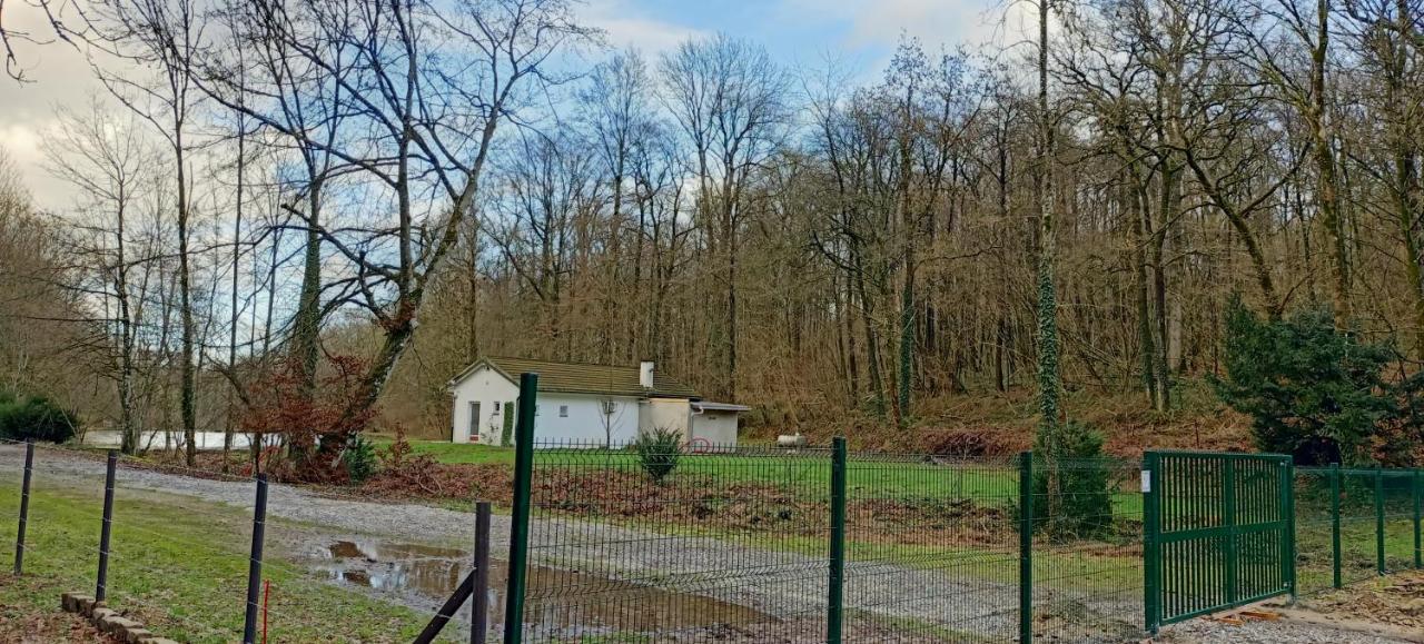 Deux Etangs Poissonneux Au Milieu Des Bois Avec Gite Moderne, La Halte Des Deux Lacs Rosée Eksteriør billede